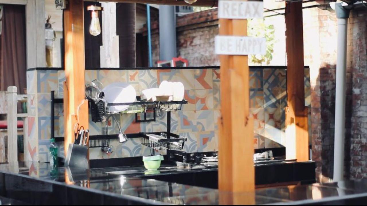 Ferienwohnung Wisnu Lumbung Uluwatu Exterior foto